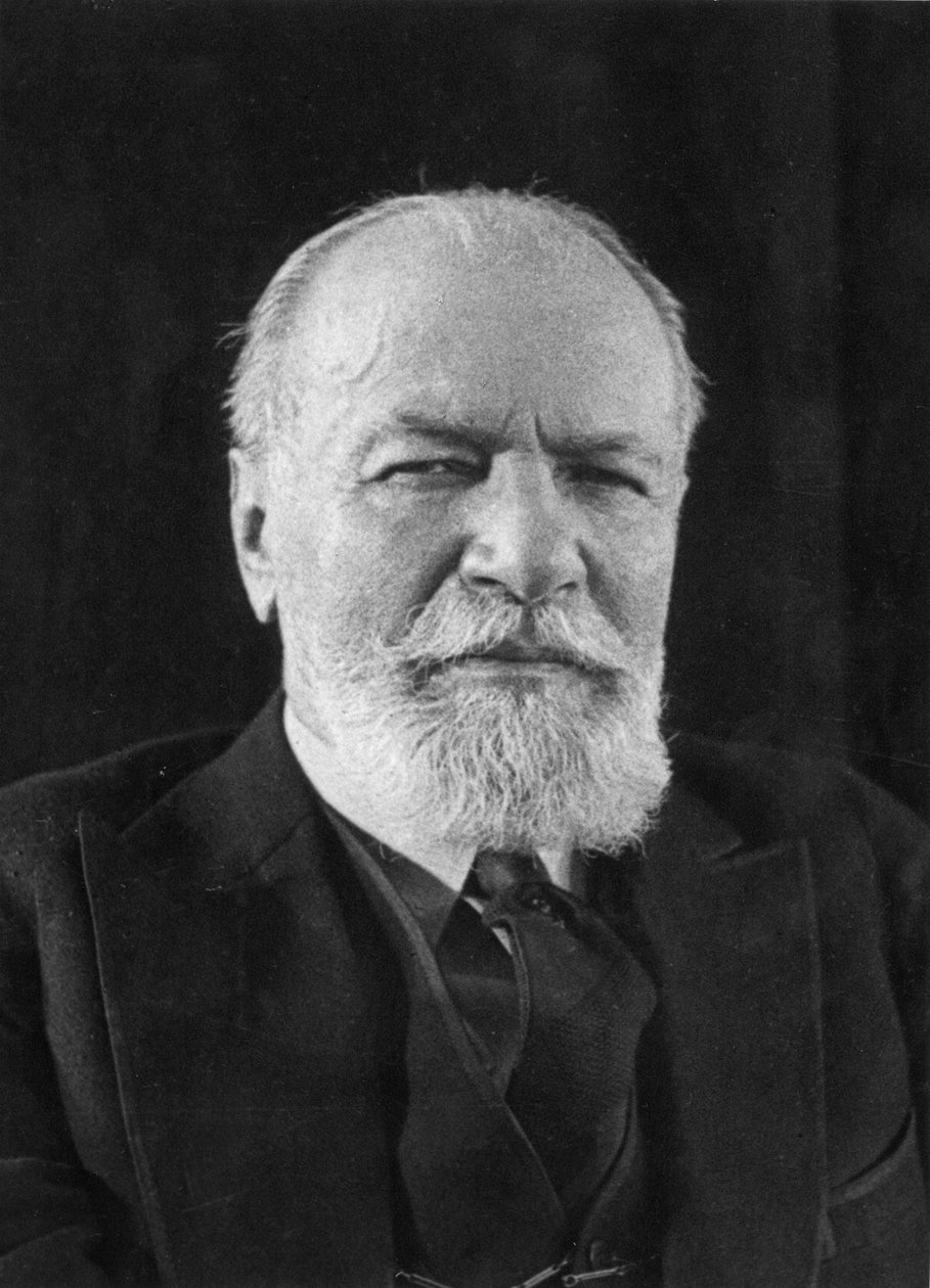 Vladimir Nemirovich-Danchenko (1858-1943), attore, regista, co-fondatore con Stanislavsky del Teatro d