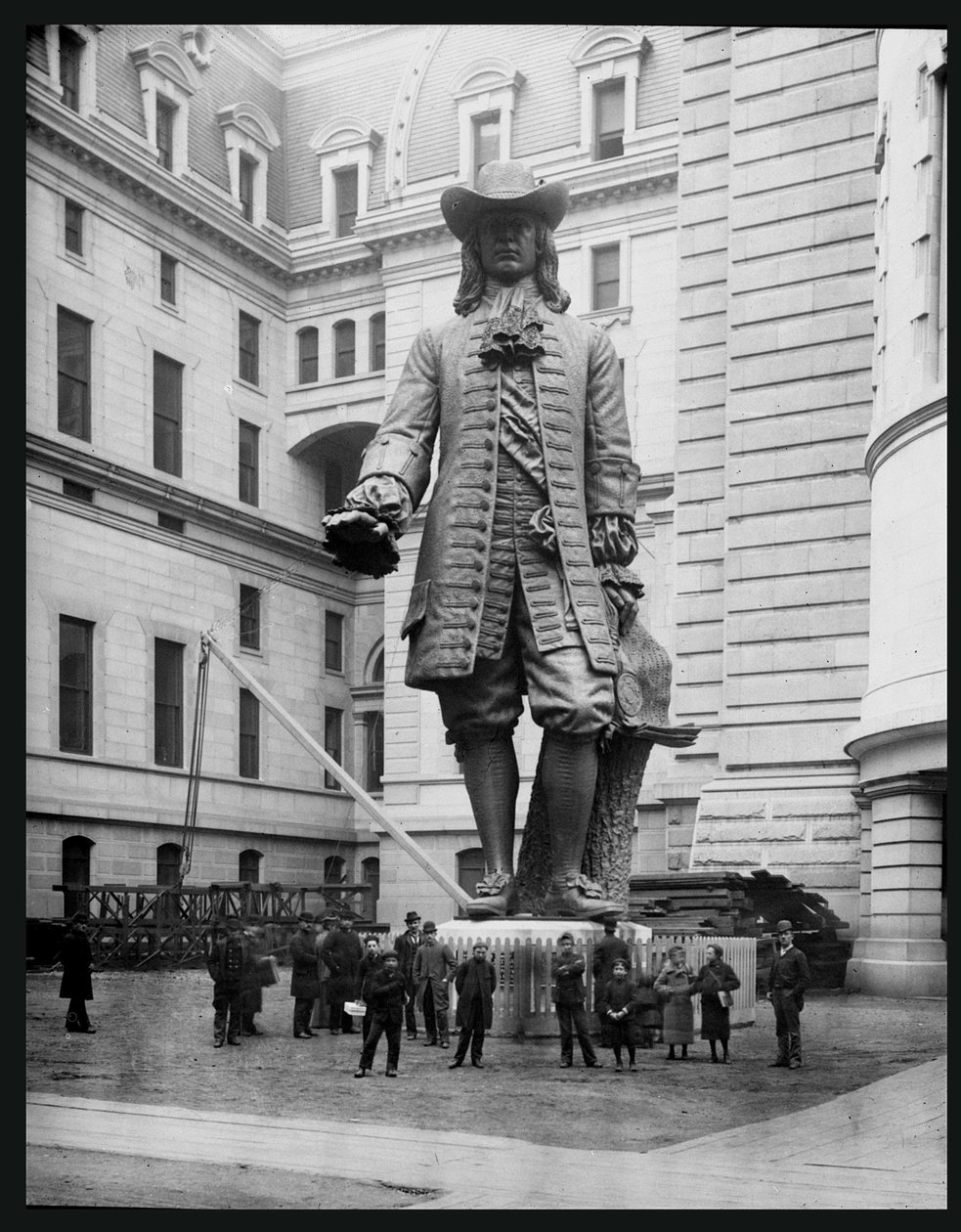 Statua di William Penn nel cortile del Municipio, Filadelfia da American Photographer