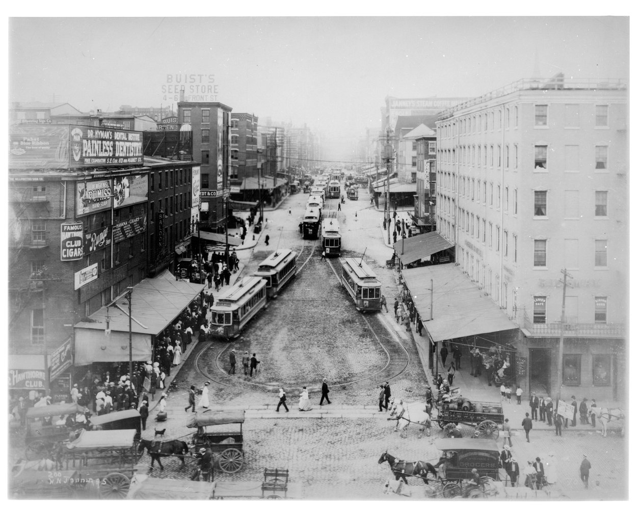 Inversione del tram su Market Street, Filadelfia, c.1910 da American Photographer