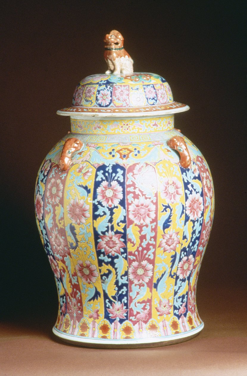 Vaso coperto con decorazione smaltata famille rose da Chinese School