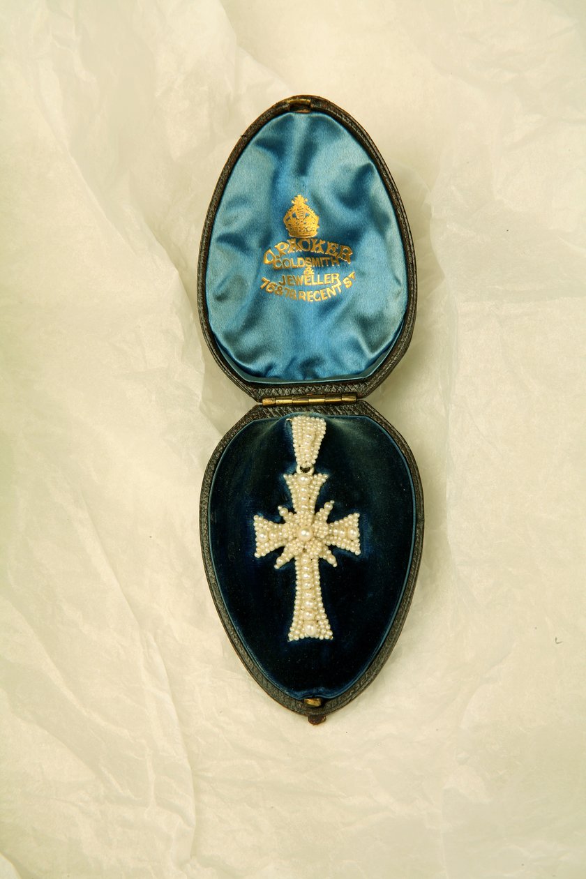 Pendente Cruciforme in Scatola di Pelle, c.1855-80 da English School