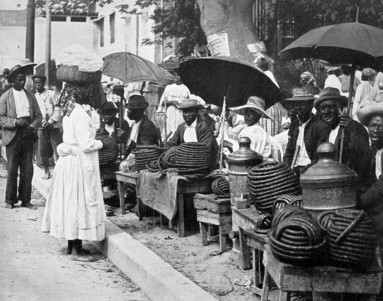 Venditori di tabacco a corda, Giamaica, c1905 da Adolphe Duperly and Son