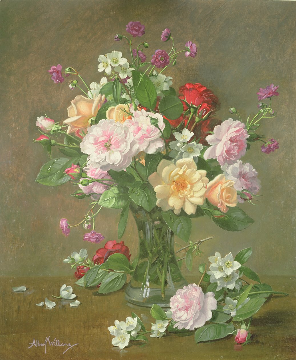 Rose e gardenie in un vaso di vetro da Albert Williams
