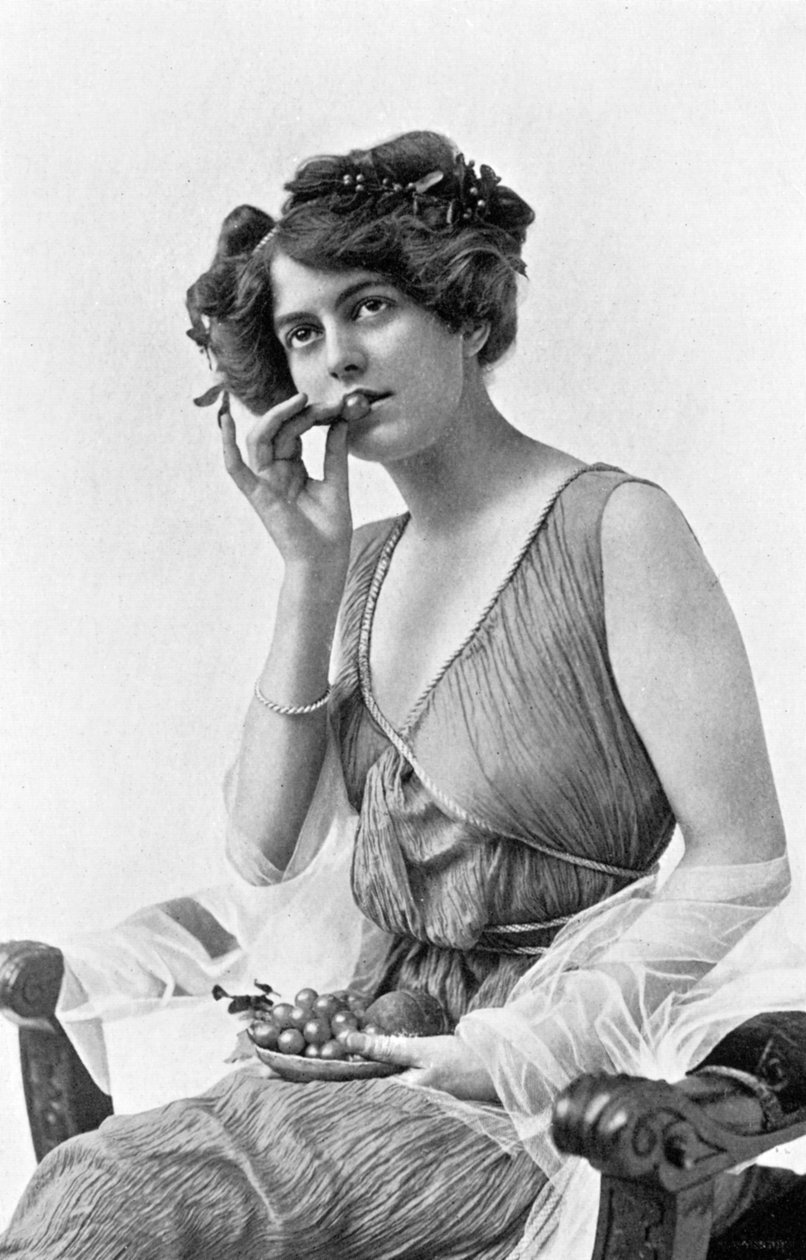 Irene Warren da Alfred Ellis and Walery