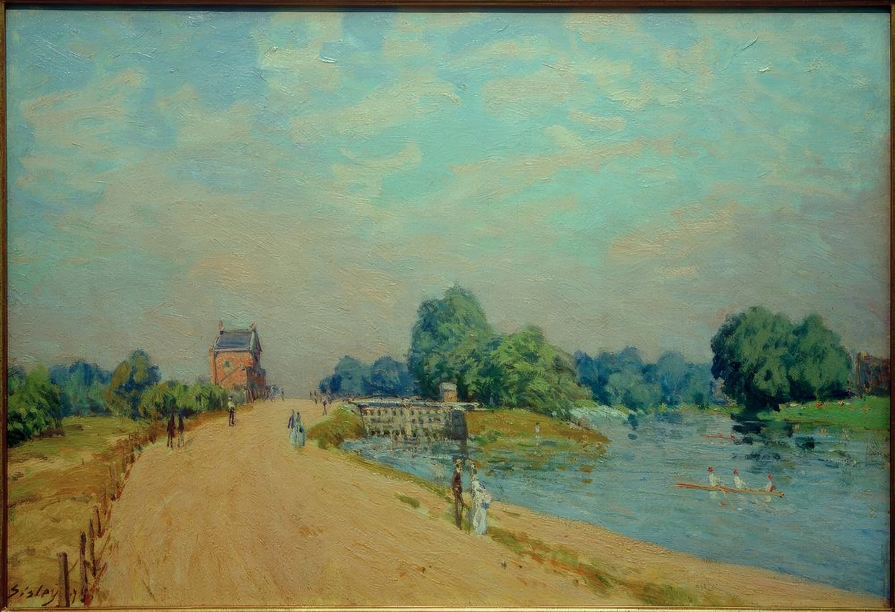 La strada di Hampton Court da Alfred Sisley