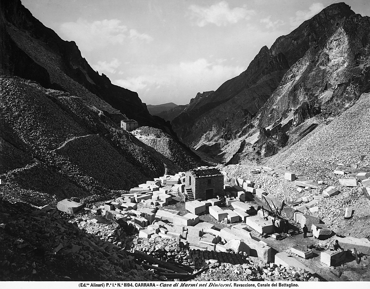 Cave di Ravaccione, vicino a Carrara da Fratelli Alinari
