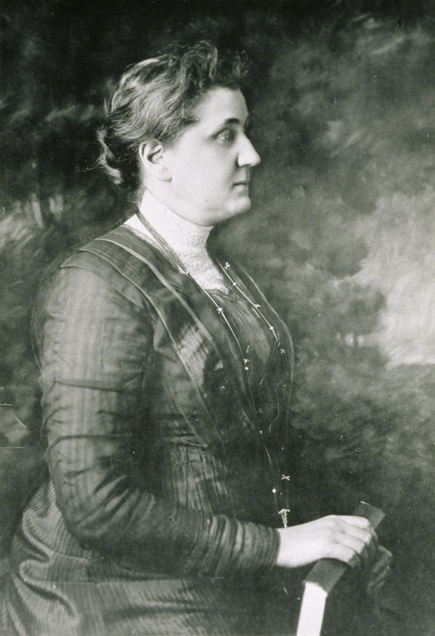 Jane Addams con un libro, 1913 da American Photographer