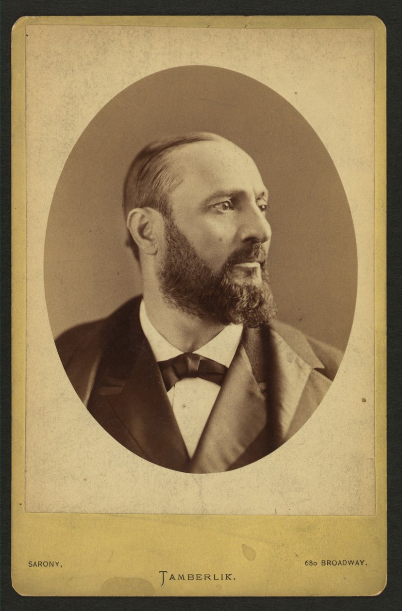 Enrico Tambelrlik da American Photographer