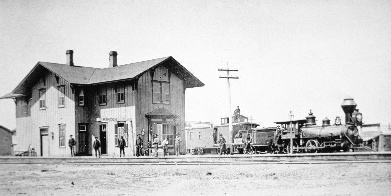 Stazione ferroviaria di Rincon, New Mexico da American Photographer