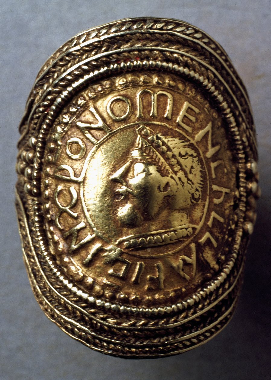 Anello tardo sassone, probabilmente c.VII secolo (dettaglio) da Anglo Saxon