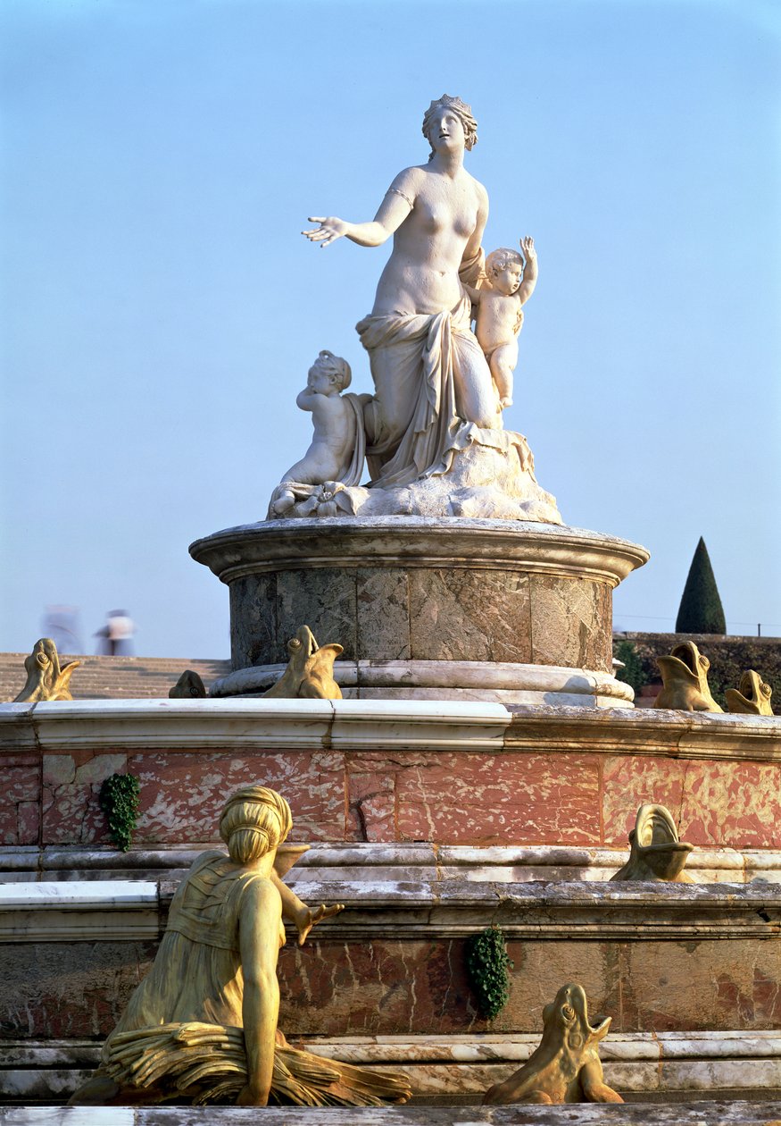 La fontana di Latona con figura centrale di Latona, 1667-70 da Balthazar Marsy