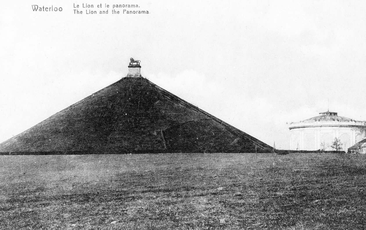 La Butte du Lion e il Panorama a Waterloo, cartolina commemorativa, c.1912 da Belgian Photographer