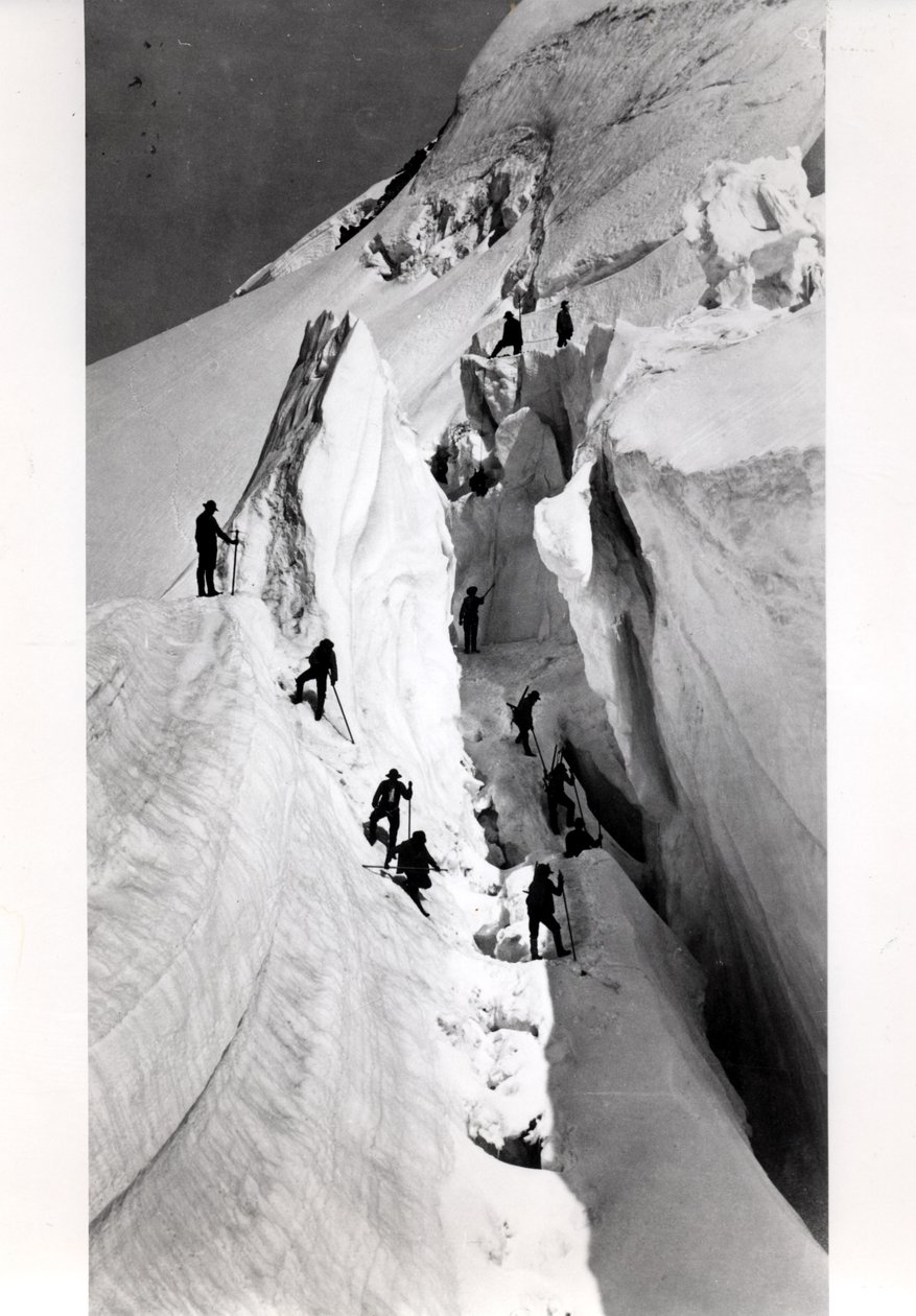 Scalatori che ascendono il Monte Bianco, c.1860 da Bisson Freres Studio