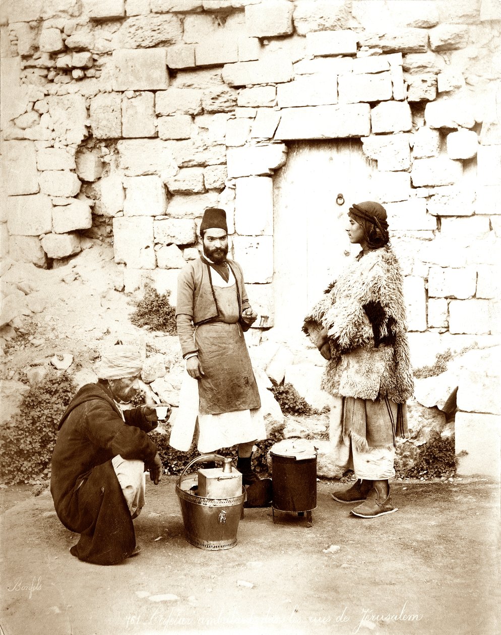 Venditore di caffè a Gerusalemme, c.1867-81 da Bonfils Studio