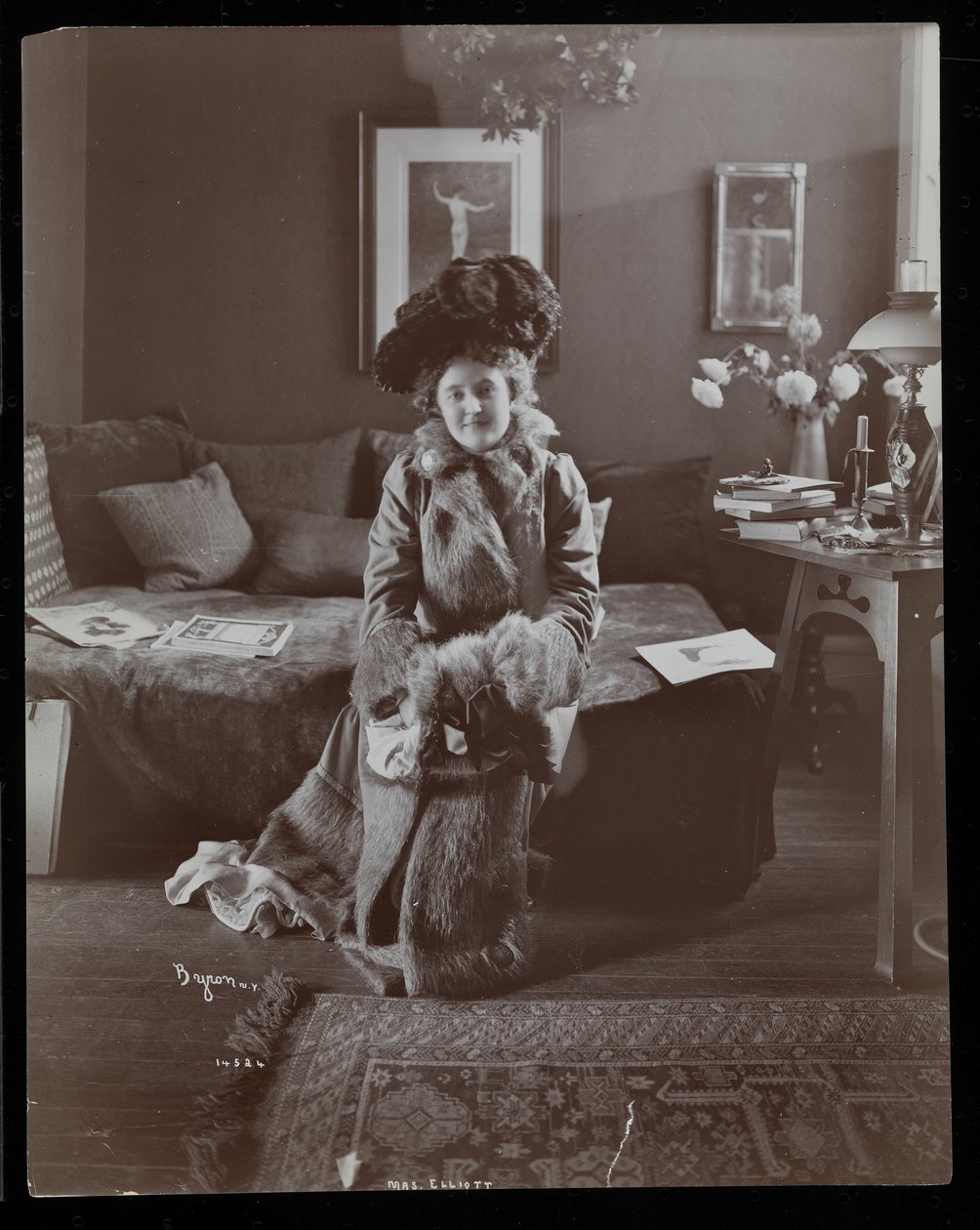 Ritratto di Mrs. Elliott o sua parente, 1902 da Byron Company