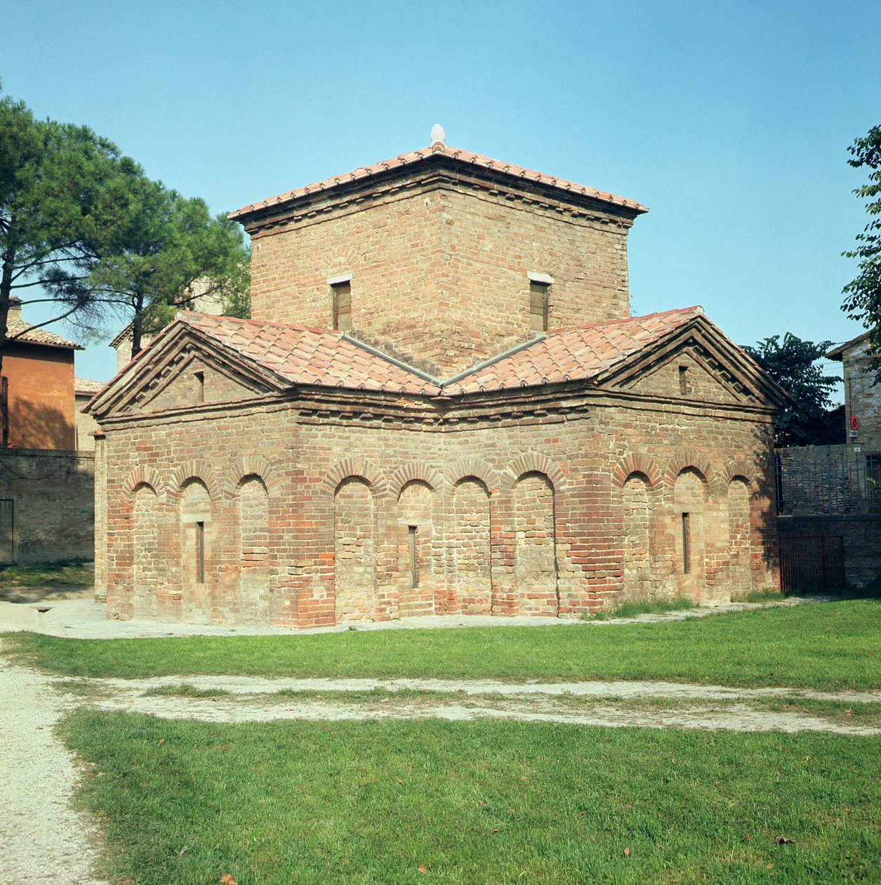 Tomba di Galla Placidia, c.450 da Byzantine