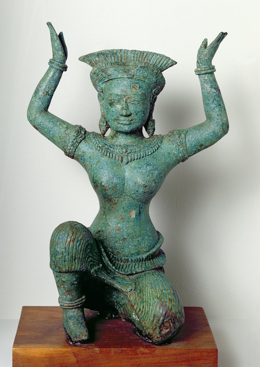 Figura femminile inginocchiata usata per sostenere uno specchio, da Angkor Thom (bronzo) da Cambodian School