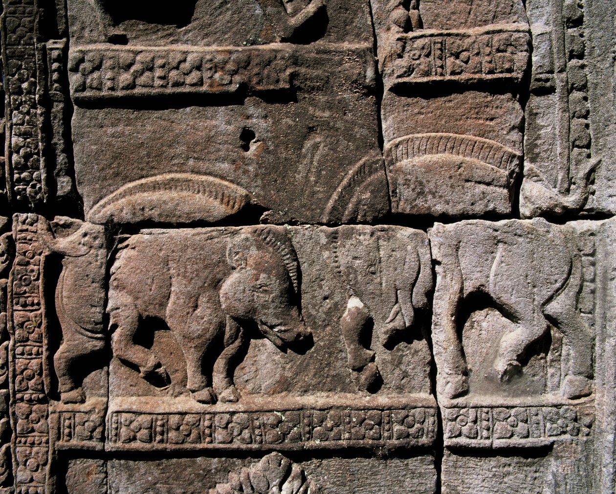 Scultura in pietra da Cambodian School