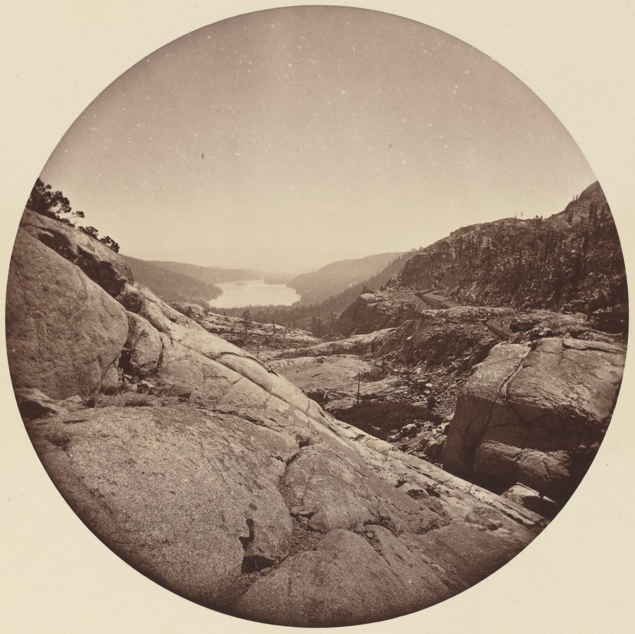 Lago Donner, California da Carleton E. Watkins