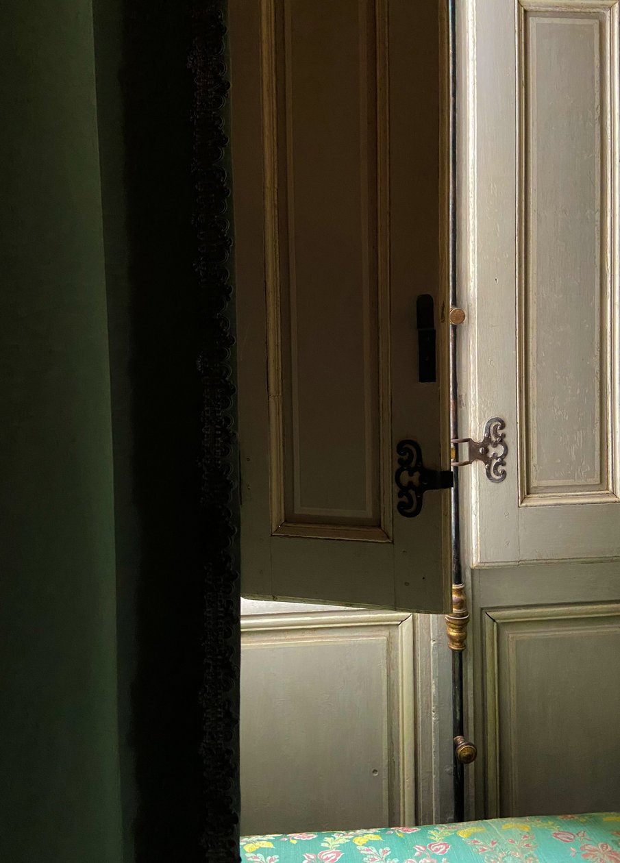 Composizione - Finestra, 2022 (foto) da Cécile Jamet