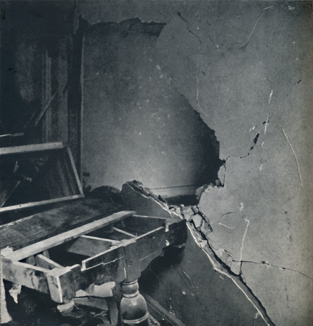 La polvere si deposita, 1941 da Cecil Beaton