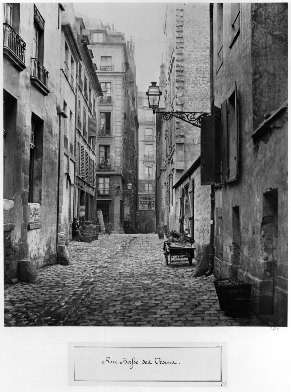 Rue Basse des Ursins, Parigi, 1858-78 da Charles Marville