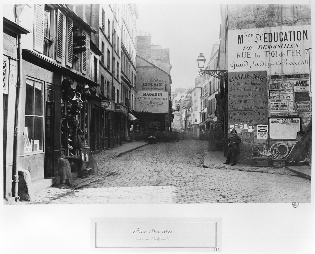 Rue Descartes, dalla Rue Mouffetard, Parigi da Charles Marville