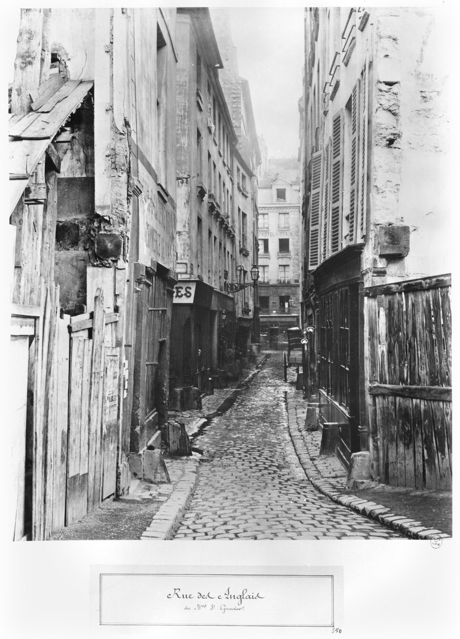 Rue des Anglais, dal Boulevard Saint-Germain, Parigi, 1858-78 da Charles Marville