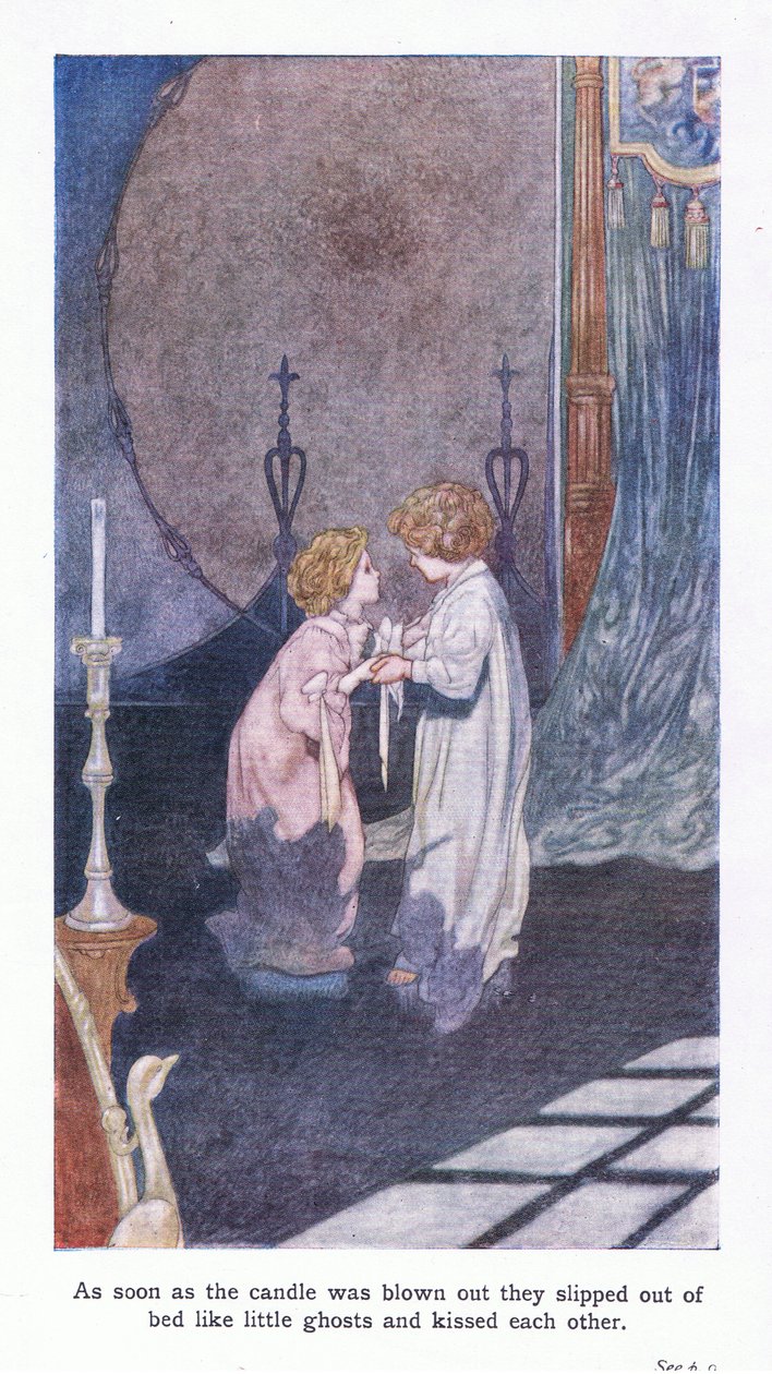 Appena la candela fu spenta, scivolarono fuori dal letto, come piccoli fantasmi e si baciarono da Sir John Charles Robinson