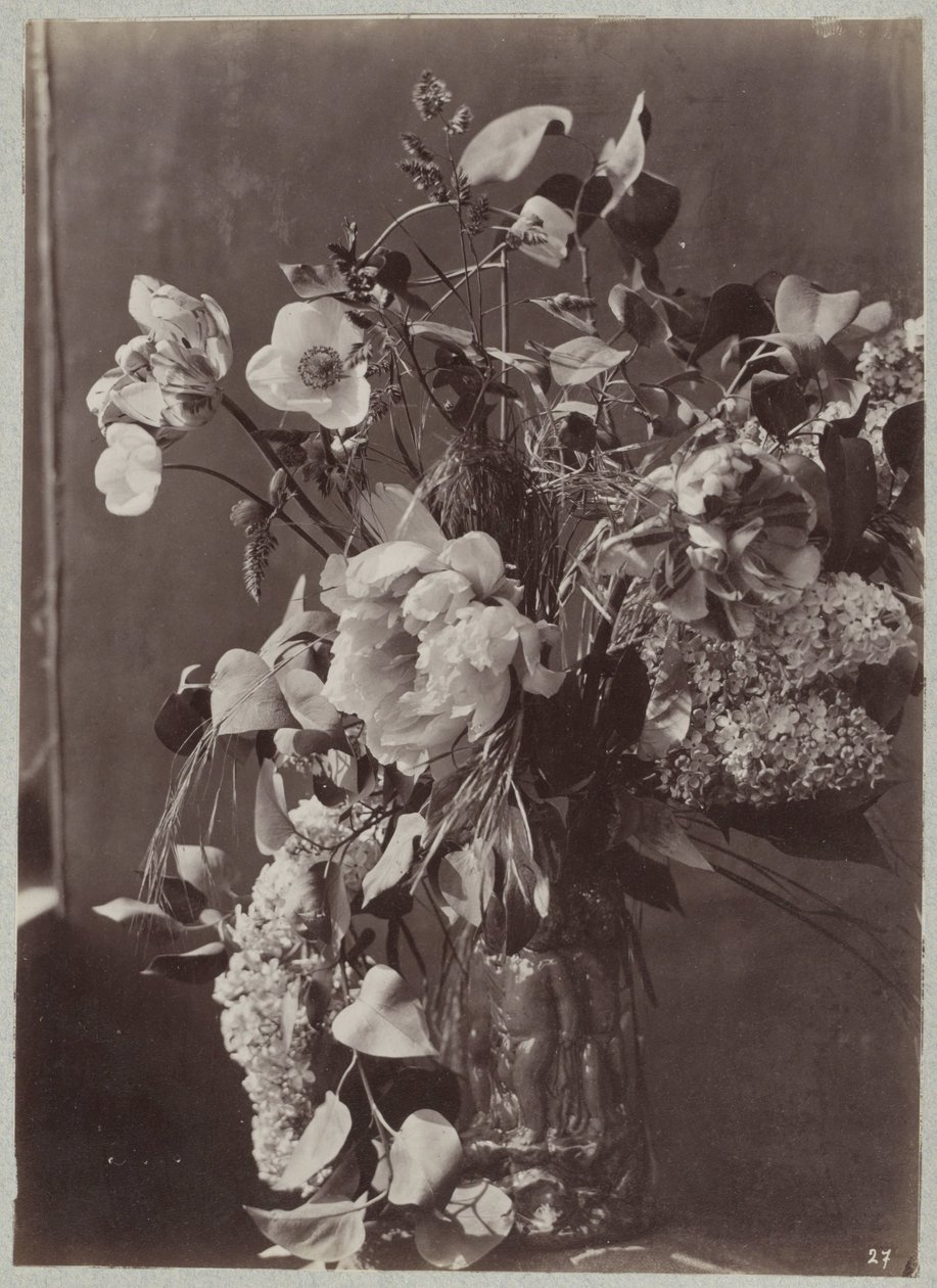 Studio di fiori con vaso ornamentale da Charles Aubry (manner of)