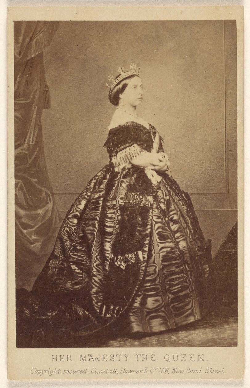 Sua Maestà la Regina. da Charles Clifford