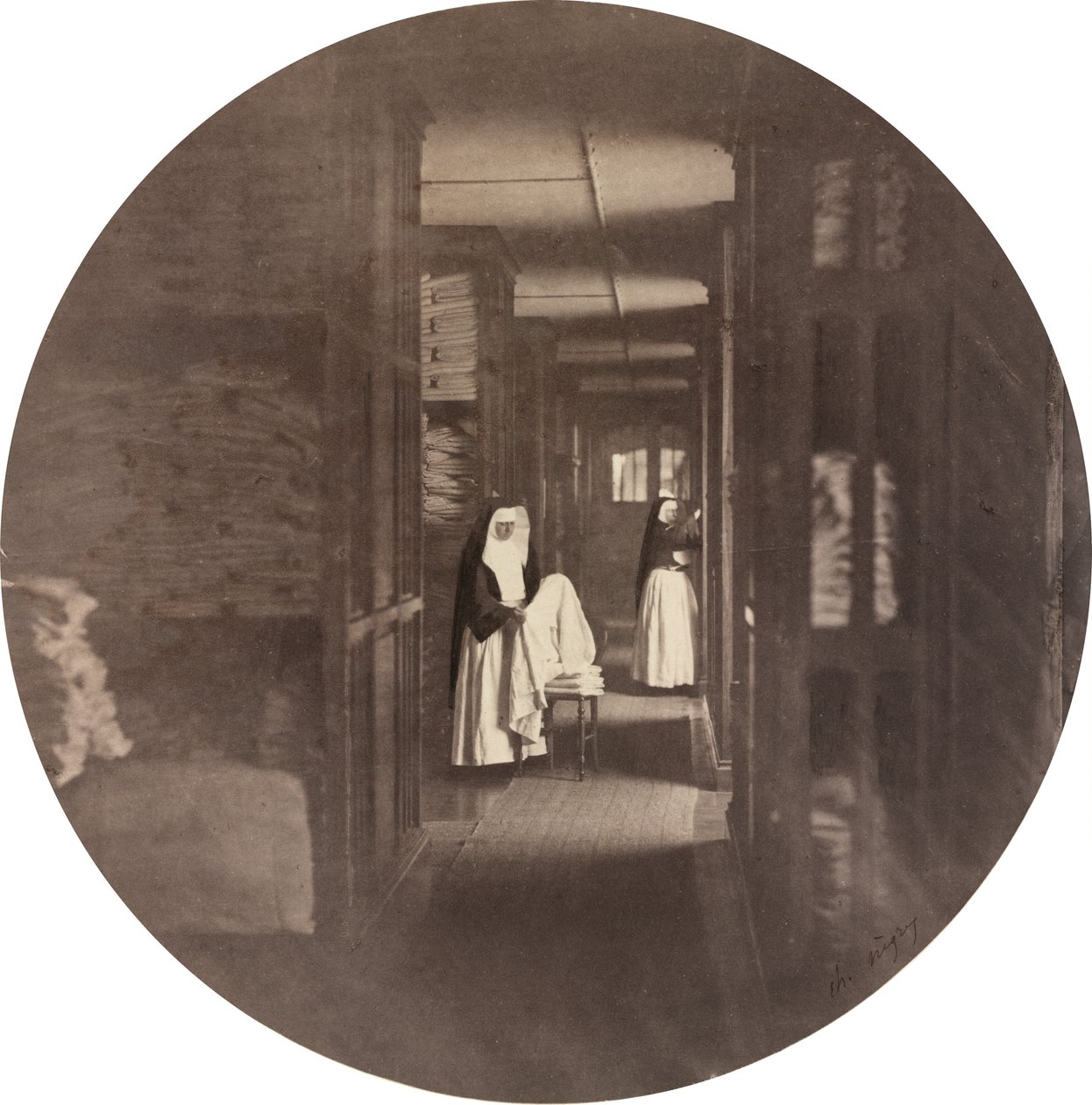 Asile Impérial de Vincennes: la Lingerie, 1859 da Charles Nègre