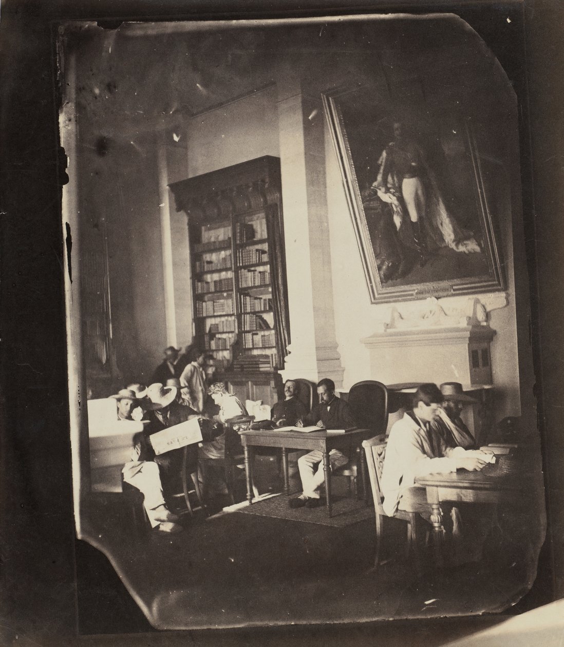 Asilo imperiale di Vincennes: la biblioteca, 1858-59 da Charles Nègre
