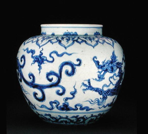 Vaso globulare con drago dipinto (porcellana) da Chinese School