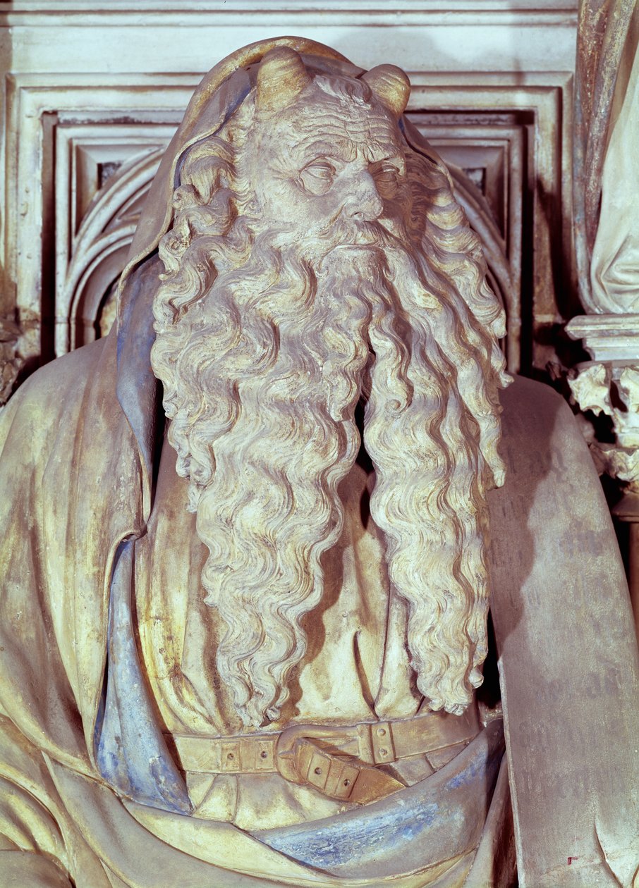 Mosè, (dettaglio) dal piedistallo esagonale del Pozzo di Mosè, 1395-1404 da Claus and Malouel, Jean Sluter