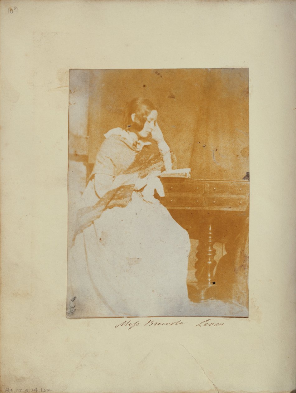 Miss Brewster da Dr. John Adamson