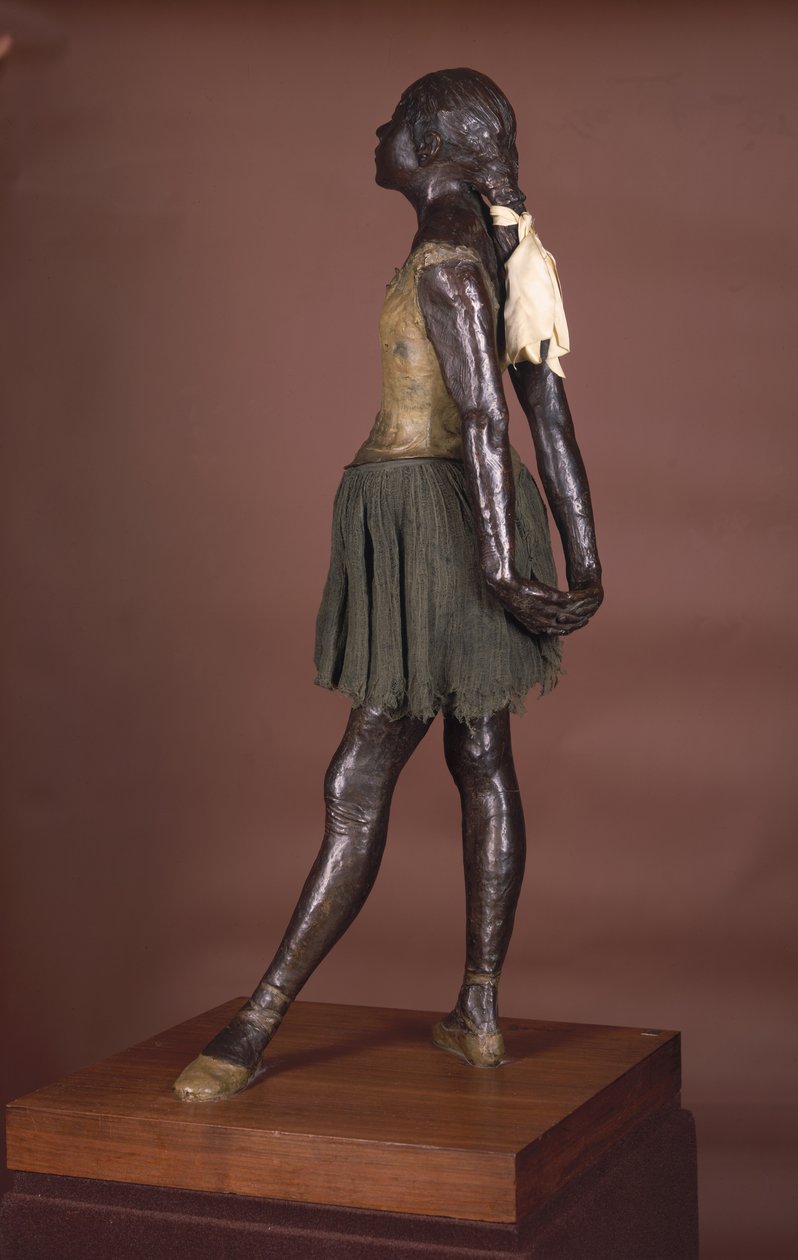 Ballerina, vestita da Edgar Degas