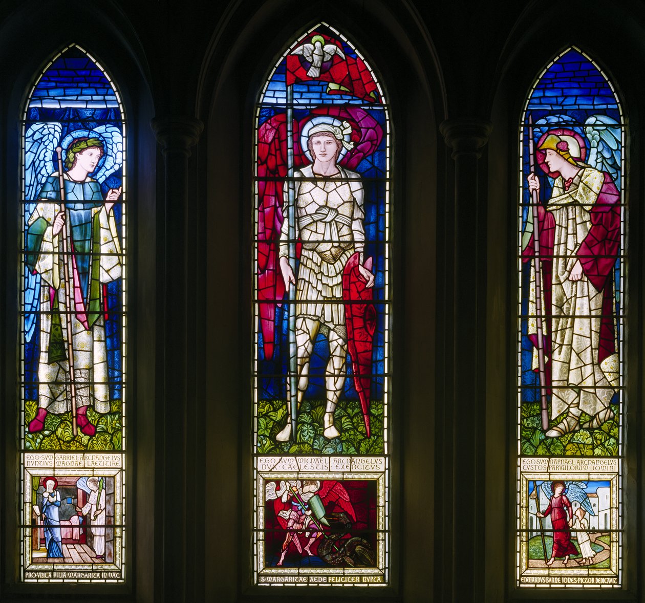 Rottingdean, St Margaret, Finestra orientale, San Michele da Edward Burne Jones