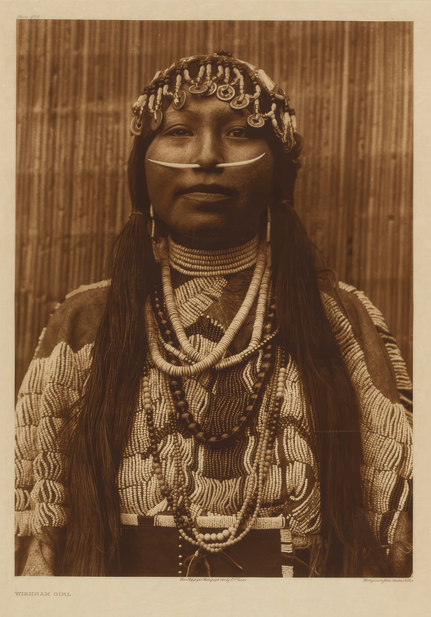 Ragazza Wishham da Edward S. Curtis