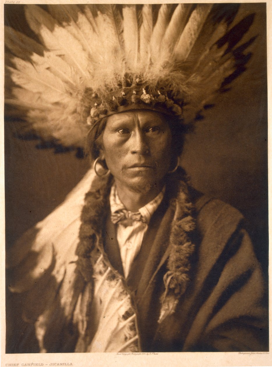 Capo Garfield dei Jicarilla da Edward Sheriff (after) Curtis
