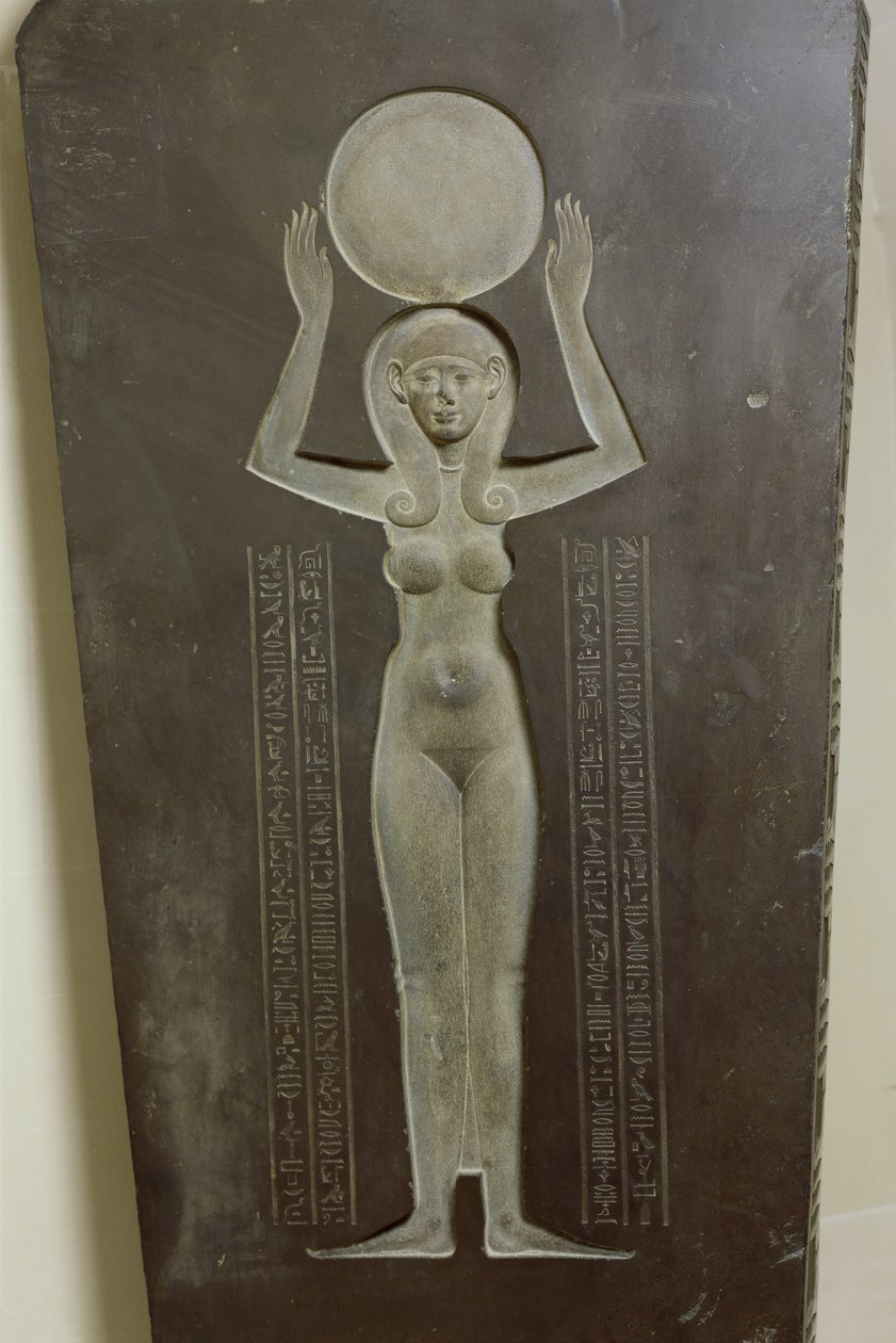 La dea Nut che solleva il sole, dal retro del coperchio del sarcofago di Djedhor, c.378-341 a.C. da Egyptian