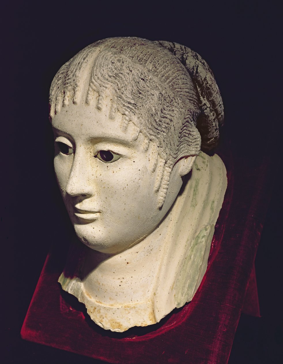 Testa di donna (stucco dipinto) da Egyptian School