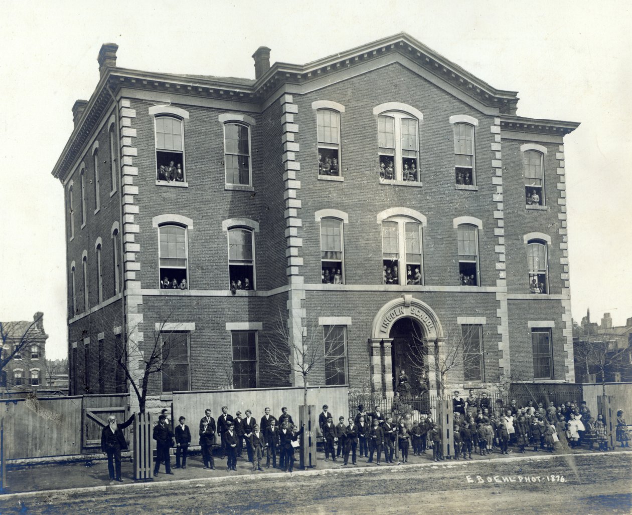 Scuola Lincoln da Emil Boehl