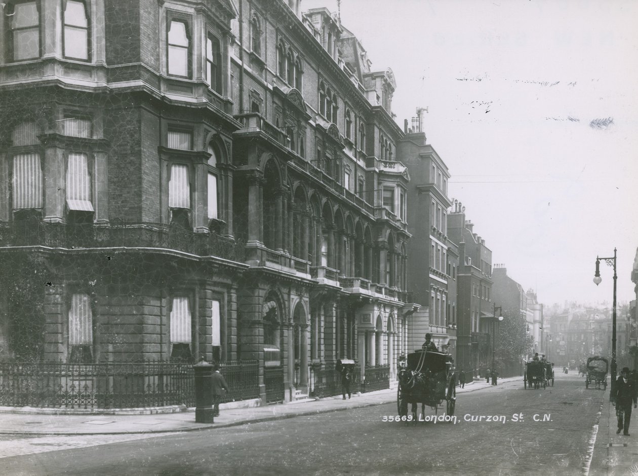 Curzon Street, Londra da English Photographer