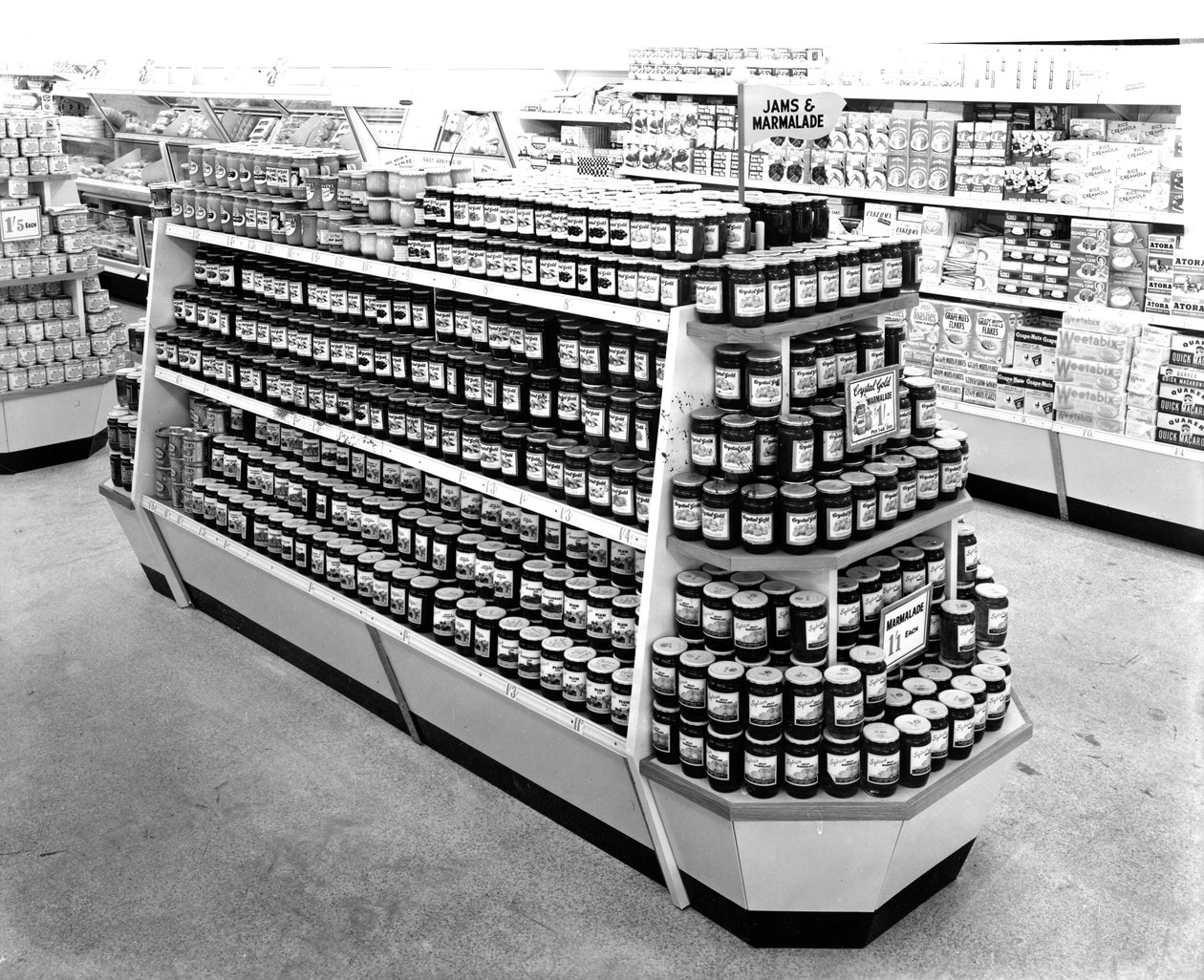 Corsia di marmellate e confetture, negozio Woolworths da English Photographer