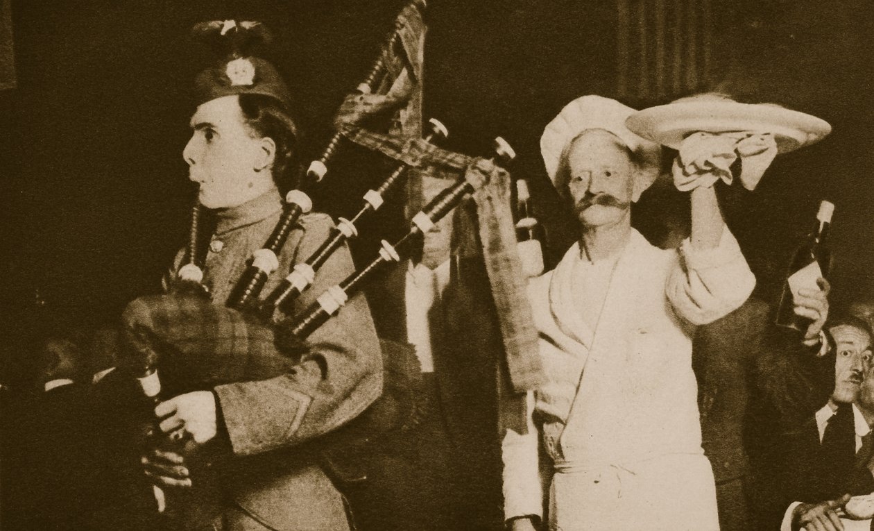 Un piper scozzese introduce l
