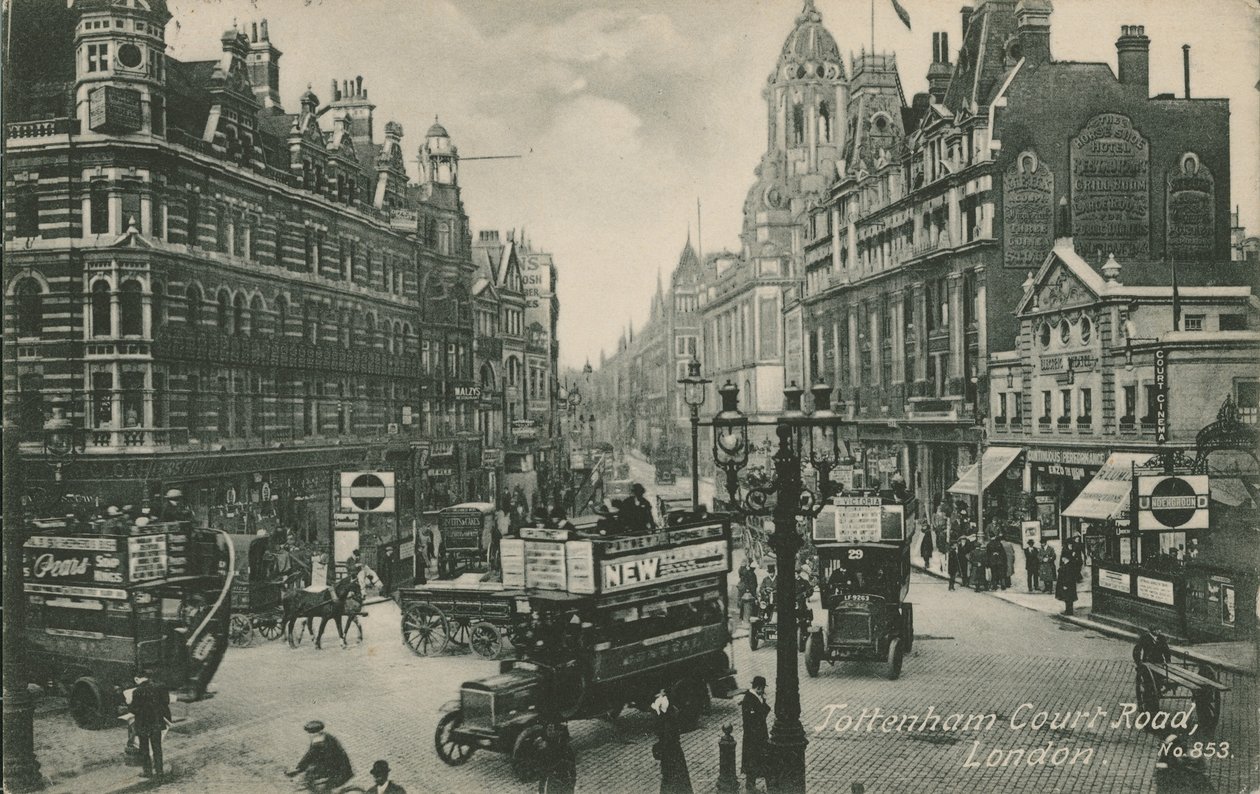 Tottenham Court Road, Londra da English Photographer