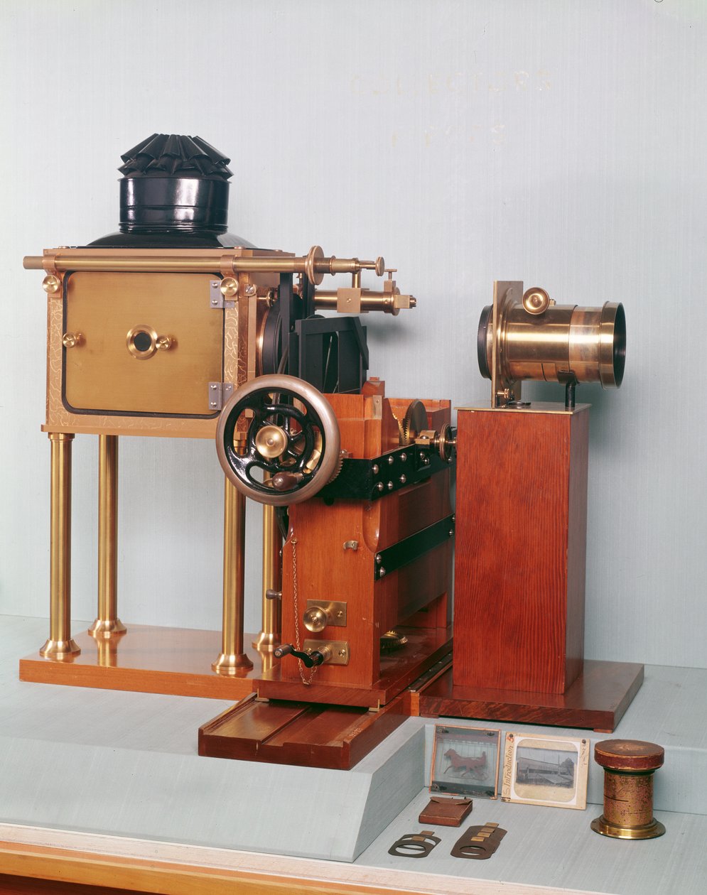Replica dello zoopraxiscopio progettato da Eadweard Muybridge, 1880 da English School