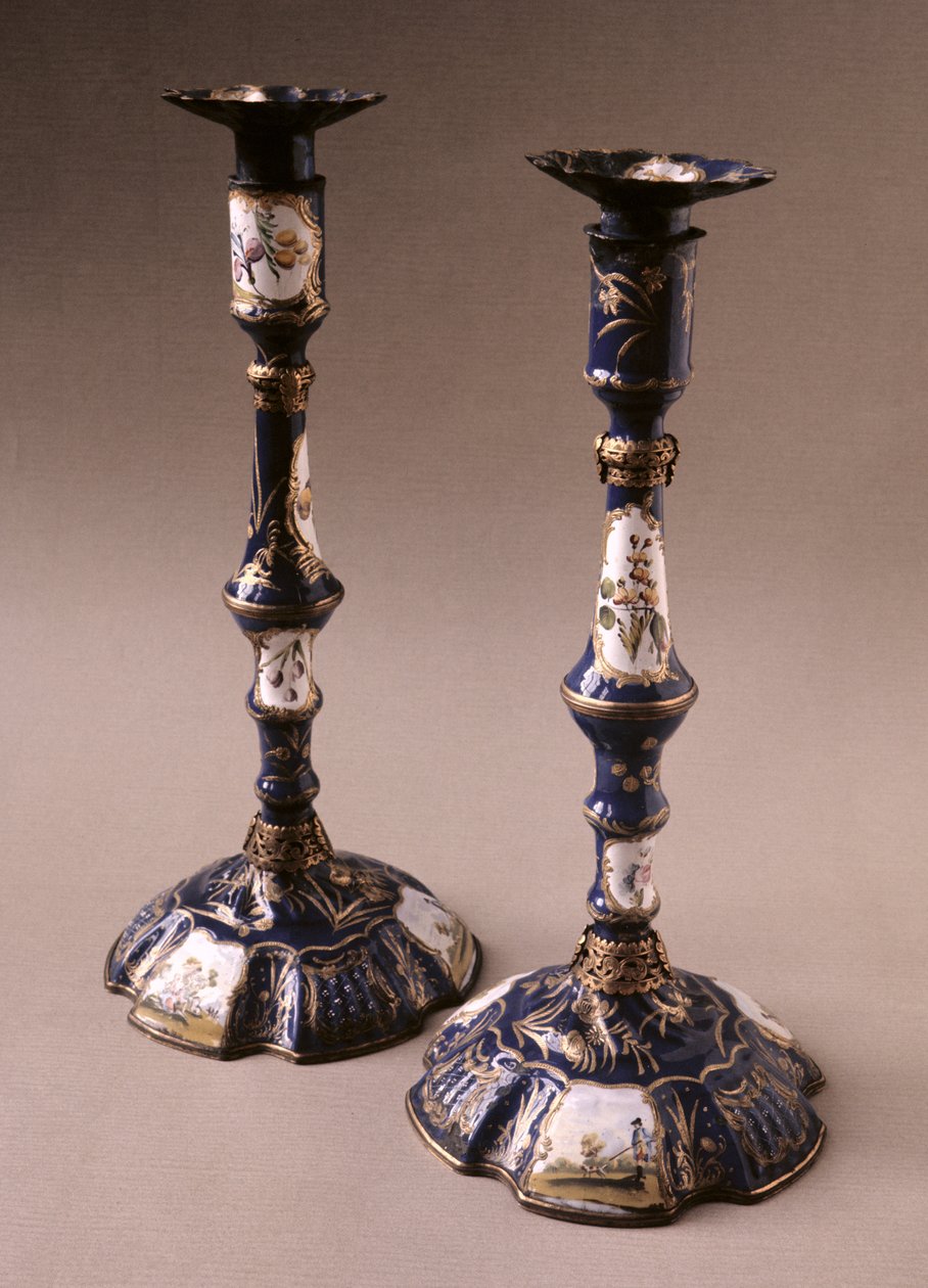 Coppia di candelabri del South Staffordshire, c.1765 da English School