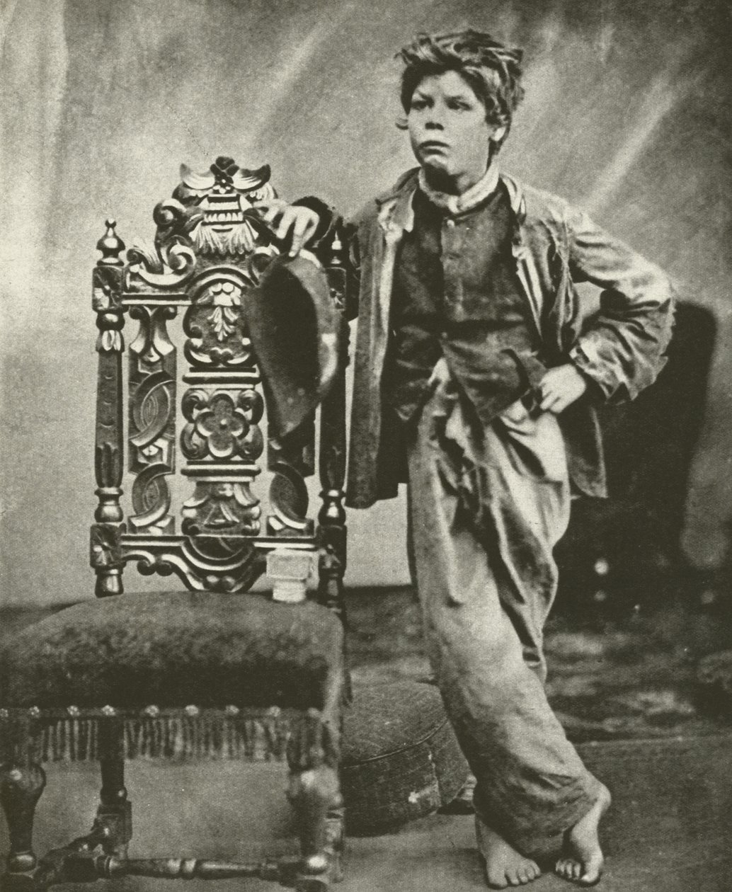 Ragazzo della scuola dei poveri nel 1860 da English Photographer